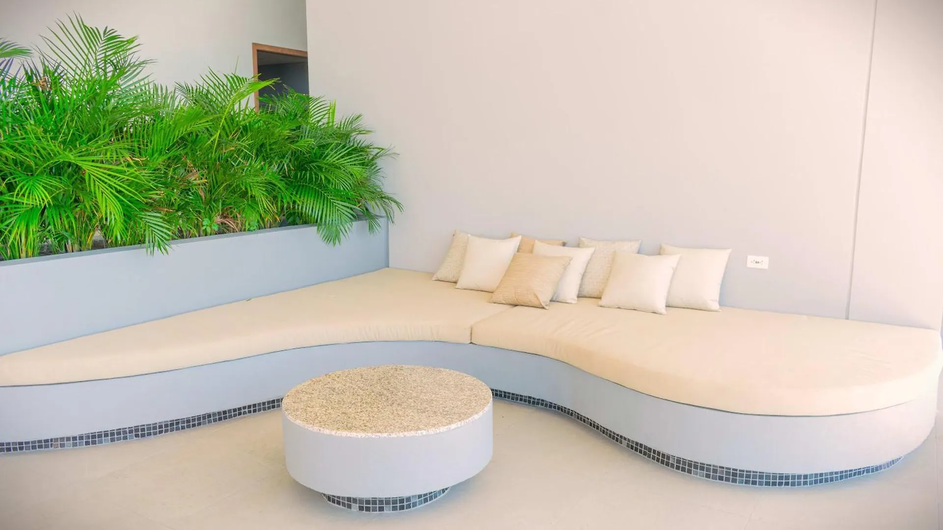 Exclusive Luxury Jr Suite 1Brd By Encor Gaira